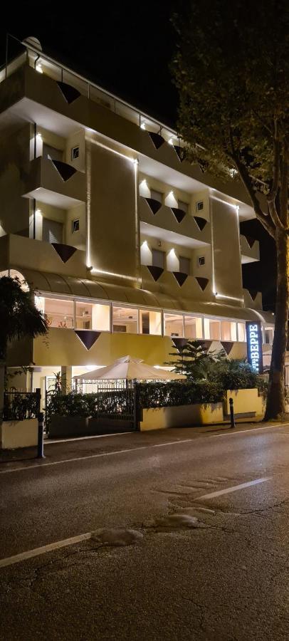 Hotel Beppe Rimini Dış mekan fotoğraf