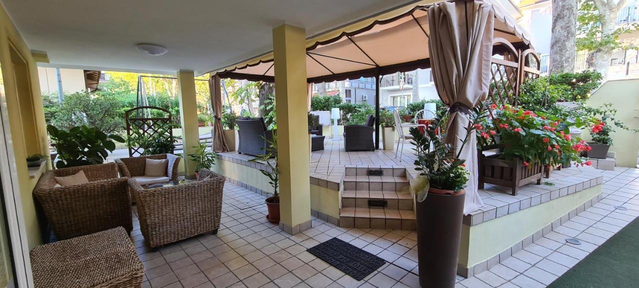 Hotel Beppe Rimini Dış mekan fotoğraf
